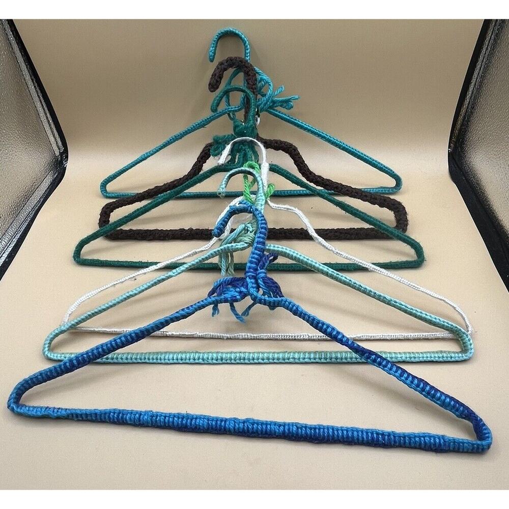 6 Crochet Hangers Wire Handmade Plus 1 Wooden Handpainted VTG